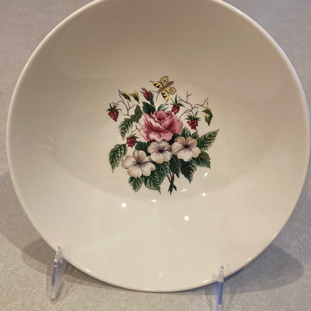 Serving bowl Knowles (Edwin) Regency pattern.